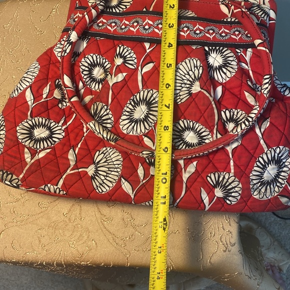 Vera Bradley large purse with kiss lock and zipper pocket. RARE FIND - Picture 7 of 7